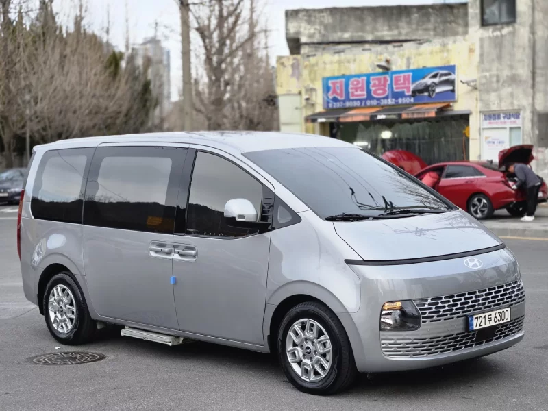 Hyundai Staria