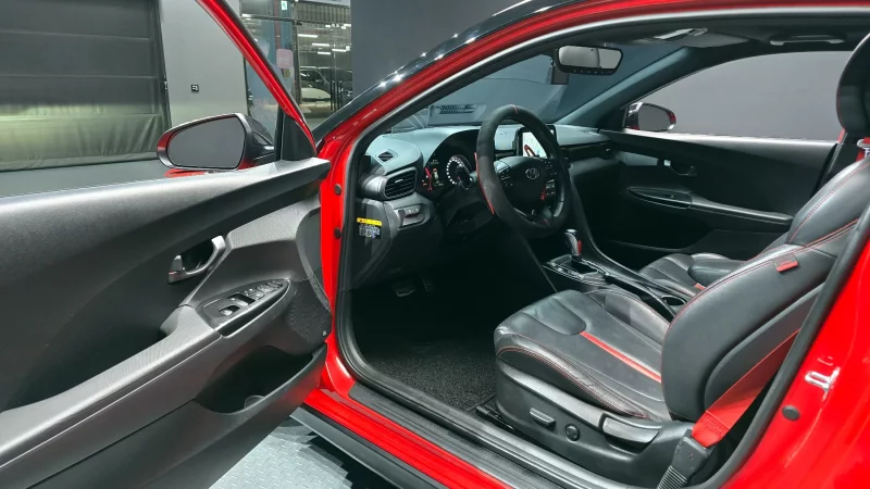 Hyundai Veloster