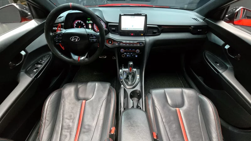 Hyundai Veloster