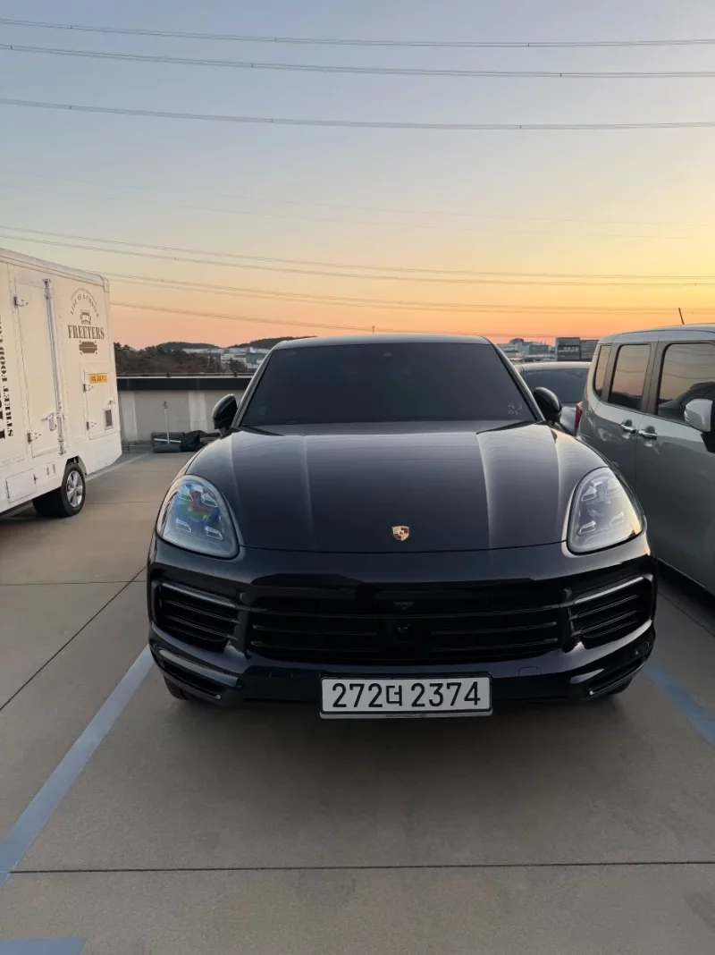 Porsche CAYENNE