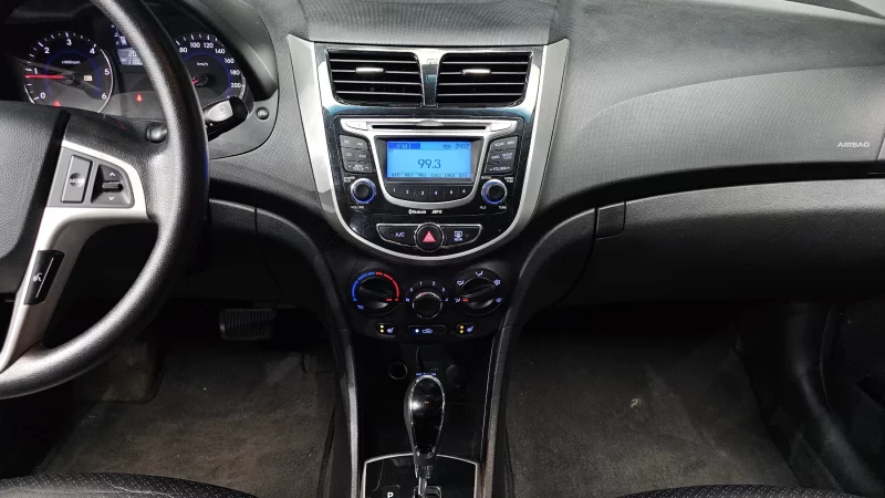 Hyundai Accent
