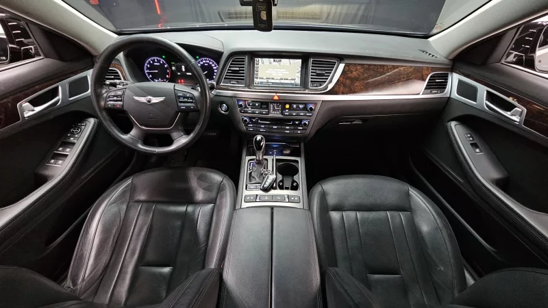 Hyundai Genesis