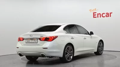 Infiniti Q50
