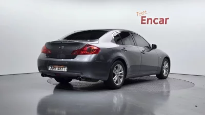 Infiniti G37