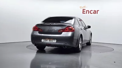 Infiniti G37