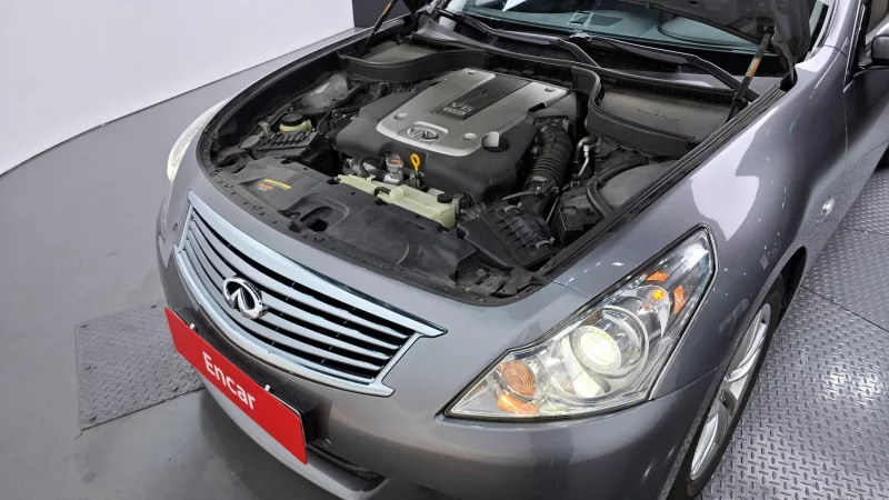 Infiniti G37