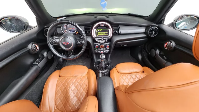 MINI Cooper Convertible