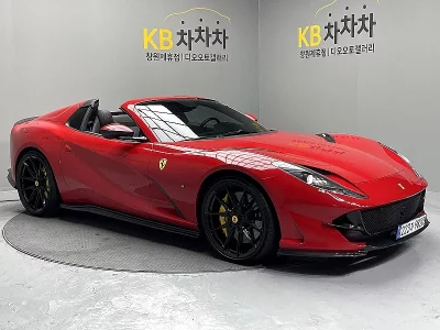 Ferrari 812
