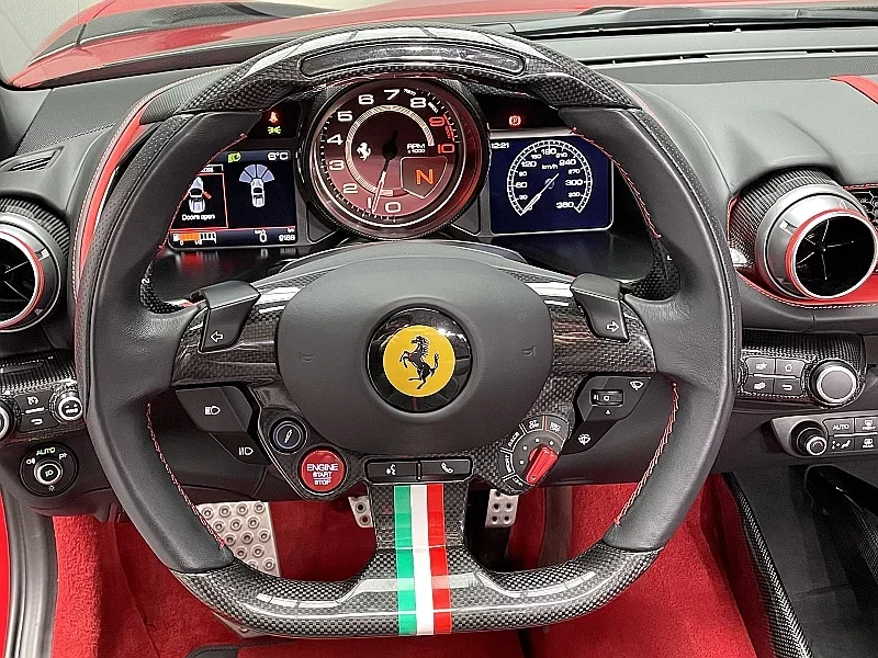 Ferrari 812