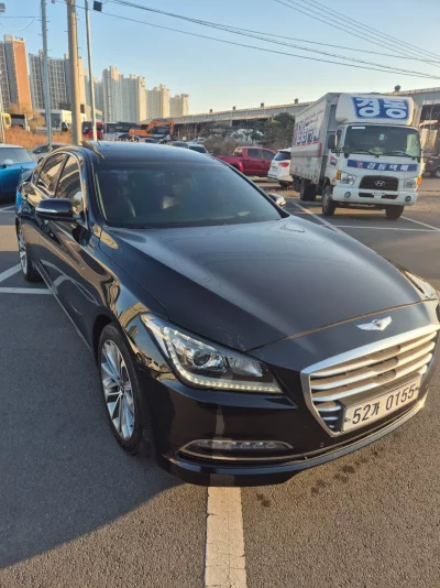 Hyundai Genesis