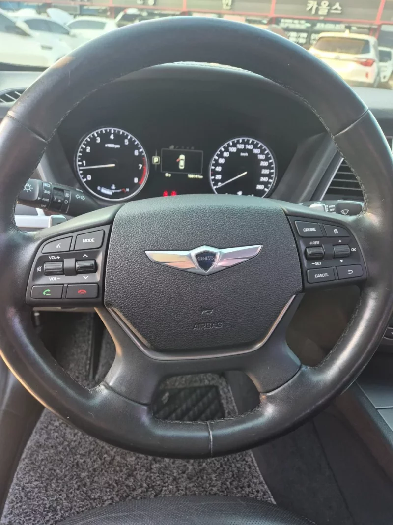 Hyundai Genesis