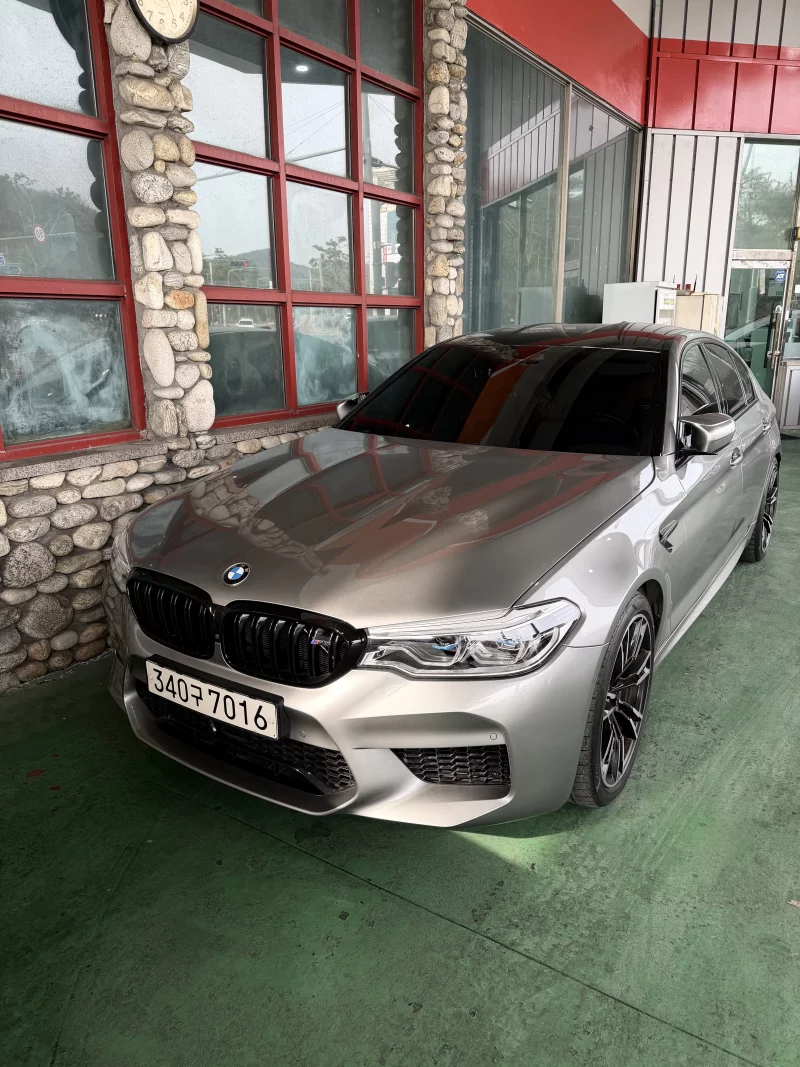 BMW M5