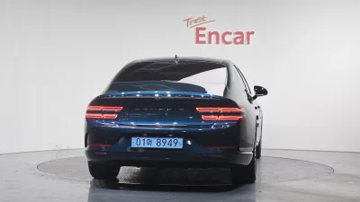 Genesis Electrified G80