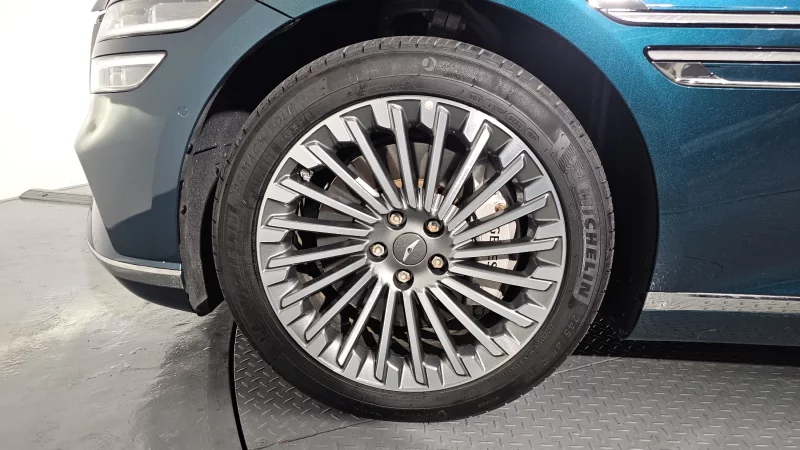 Genesis Electrified G80