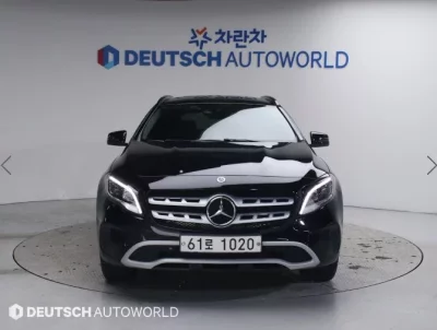 Mercedes-Benz GLA-Class