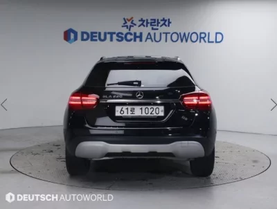 Mercedes-Benz GLA-Class