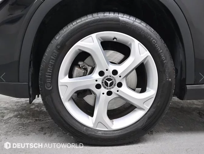 Mercedes-Benz GLA-Class