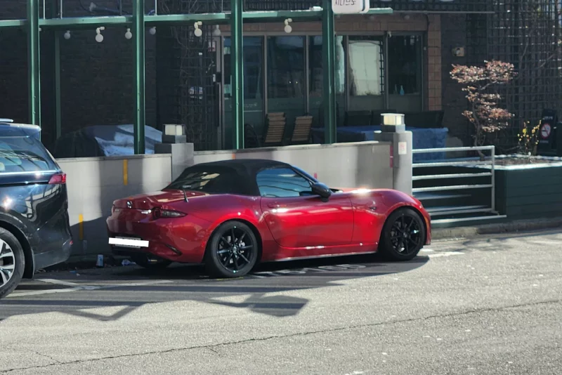 Mazda MX-5 Miata
