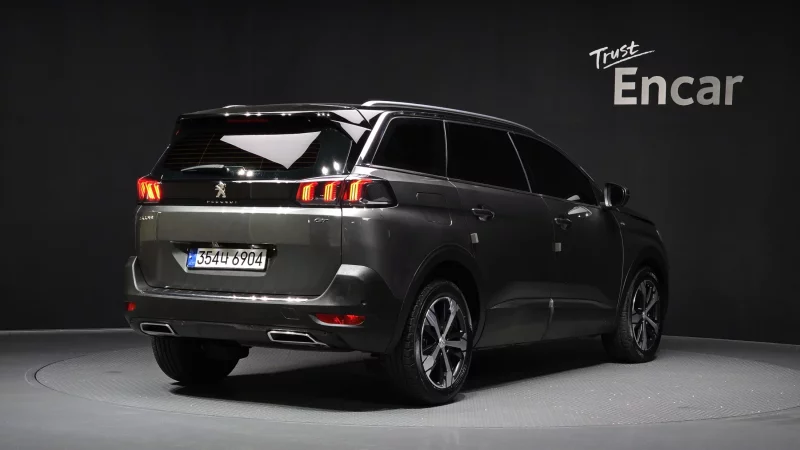 Peugeot 5008