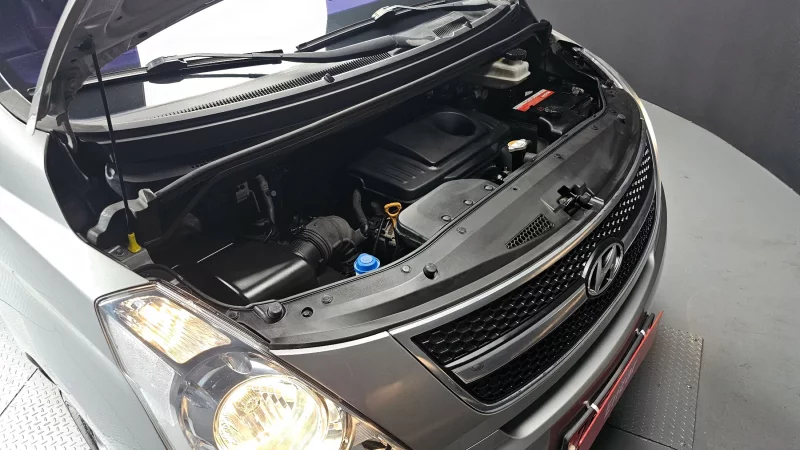 Hyundai Grand Starex