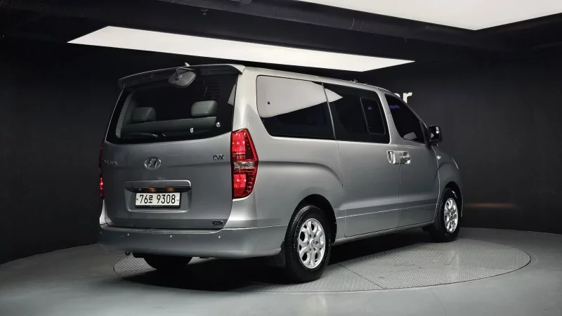 Hyundai Grand Starex