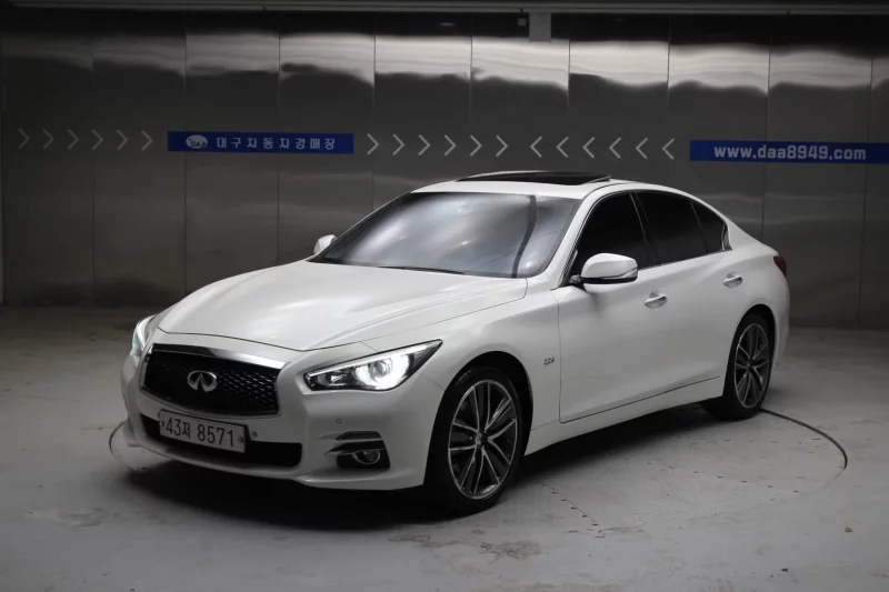 Infiniti Q50