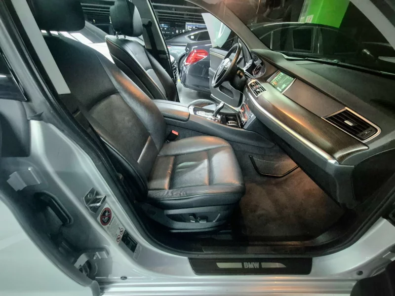 BMW 5-Series Gran Turismo