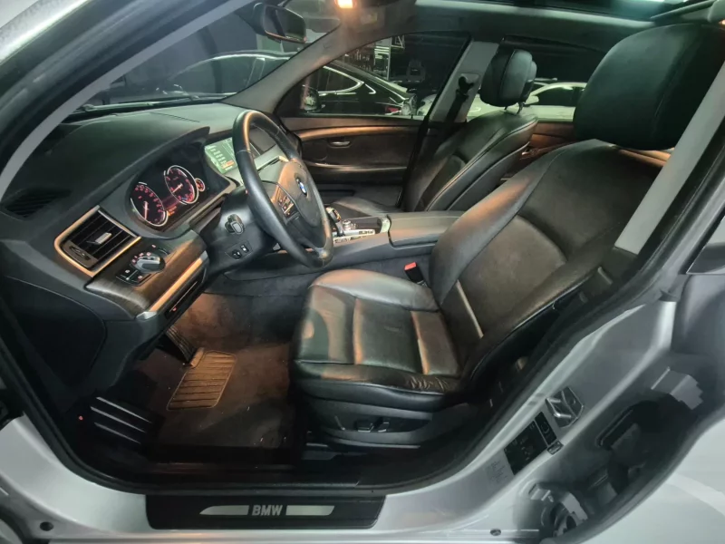 BMW 5-Series Gran Turismo