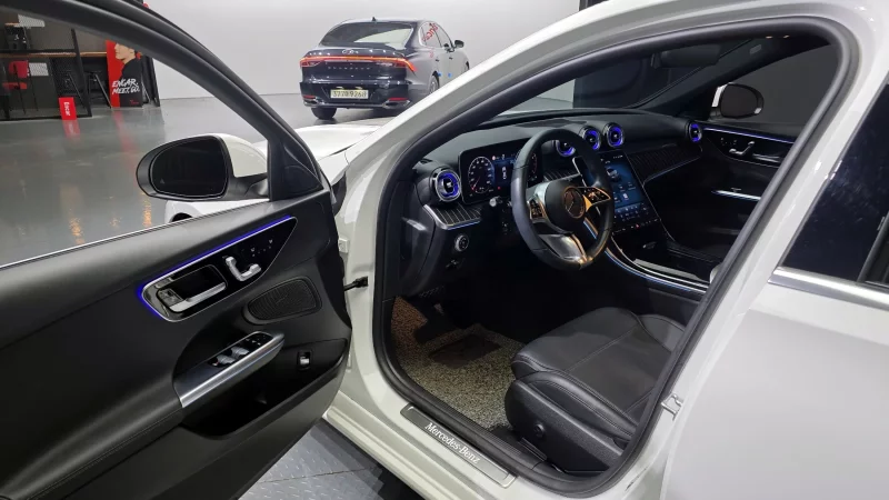 Mercedes-Benz C-Class