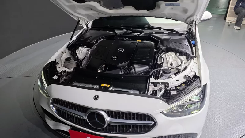 Mercedes-Benz C-Class