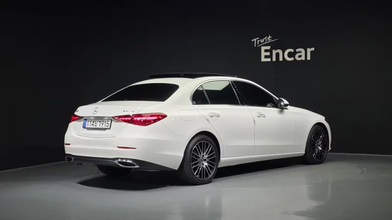 Mercedes-Benz C-Class