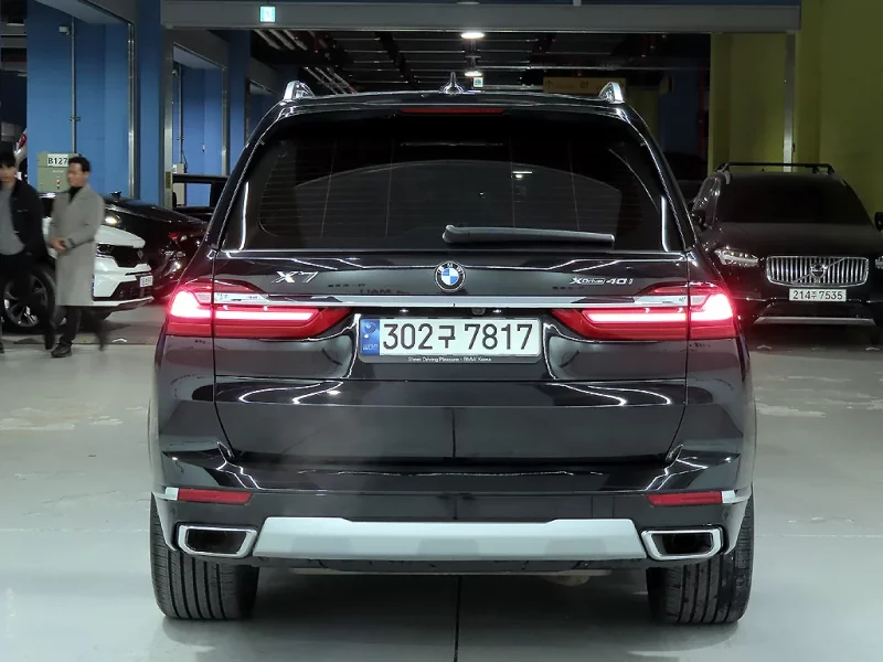 BMW X7
