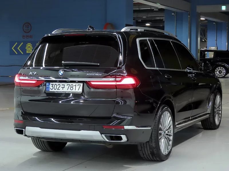 BMW X7