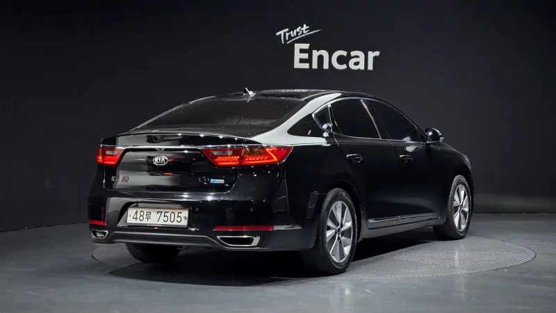 Kia K7