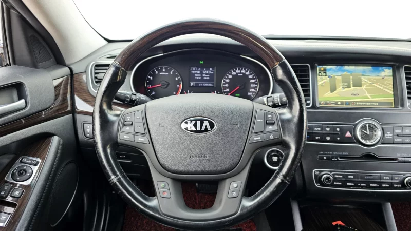 Kia K7