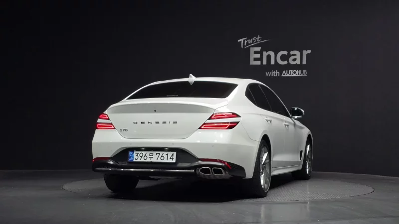 Genesis G70