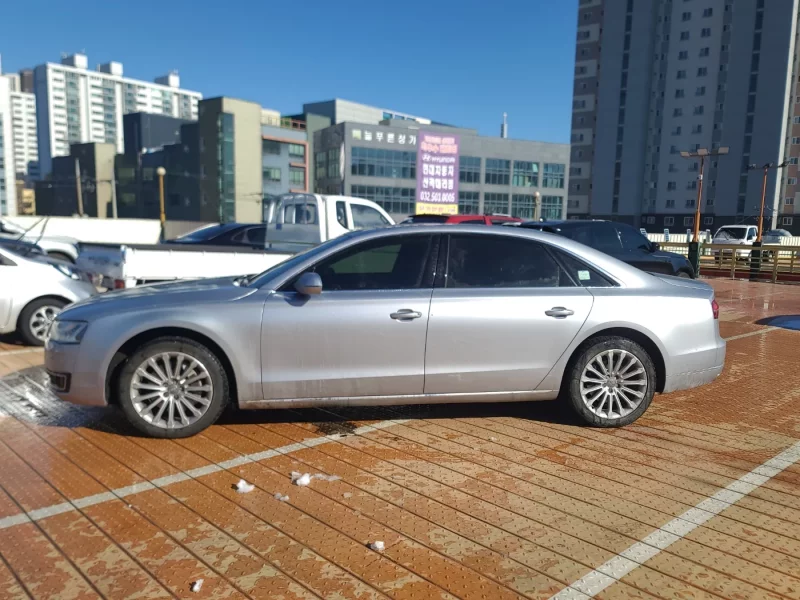 Audi A8