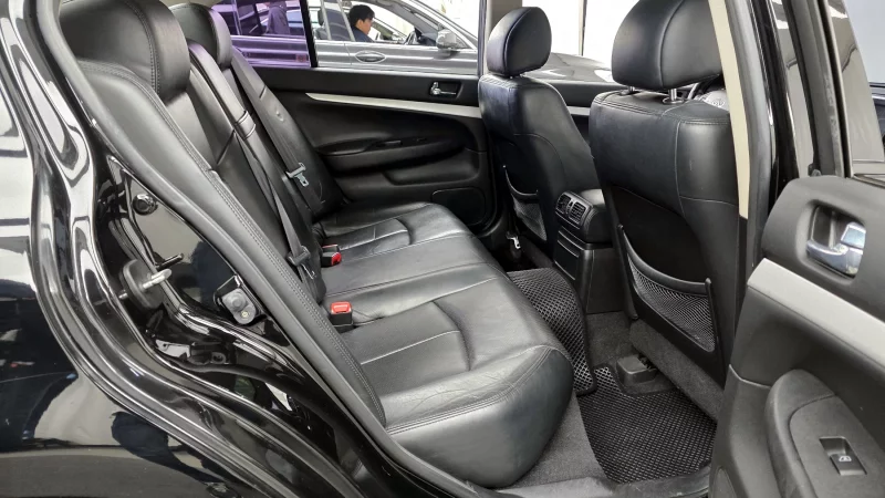 Infiniti G37