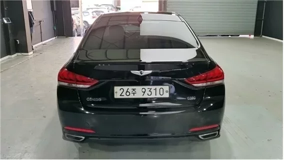 Hyundai Genesis