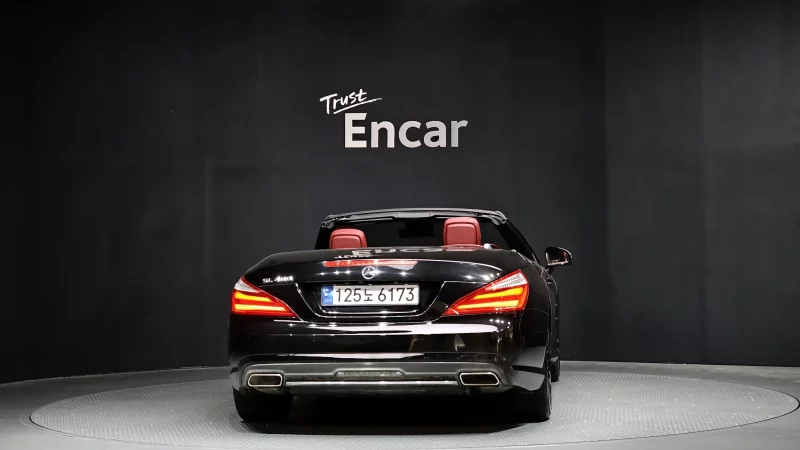 Mercedes-Benz SL-Class