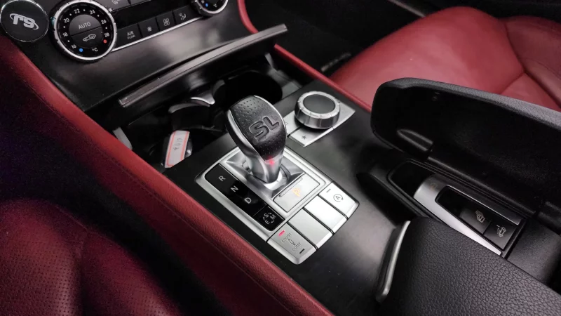 Mercedes-Benz SL-Class