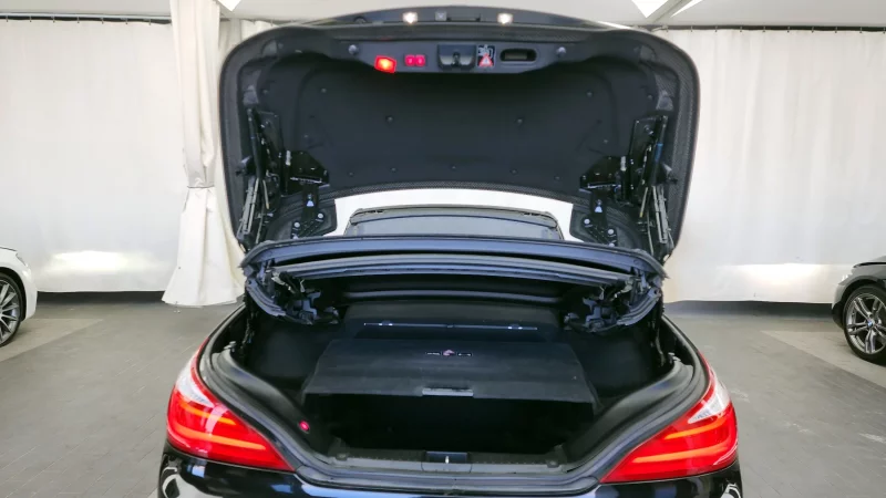 Mercedes-Benz SL-Class