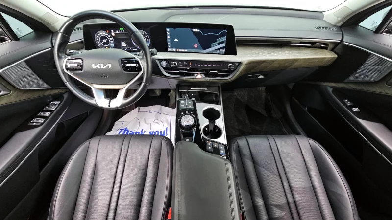 Kia K8