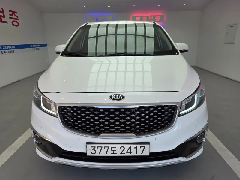 Kia Carnival
