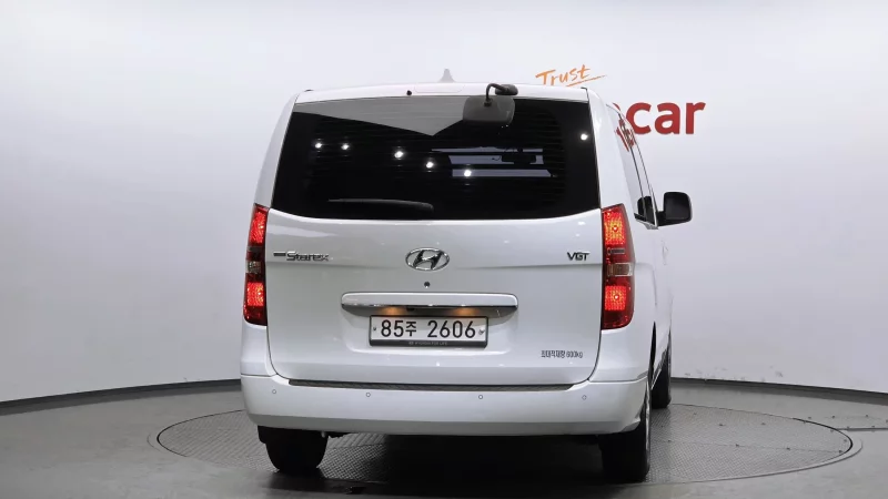 Hyundai Grand Starex