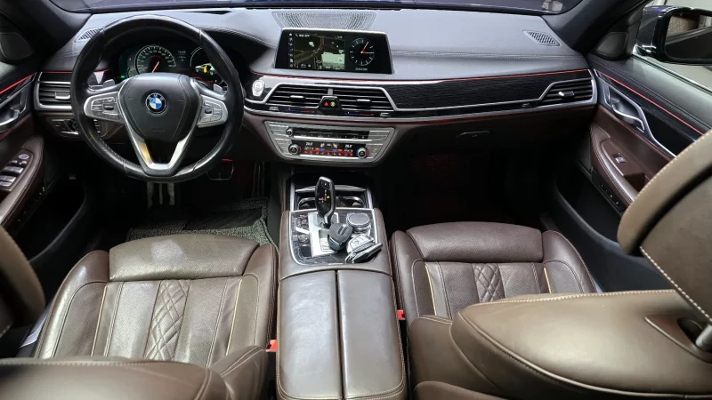BMW 7-Series