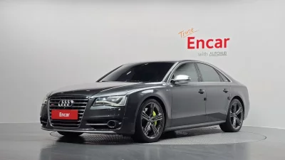 Audi S8