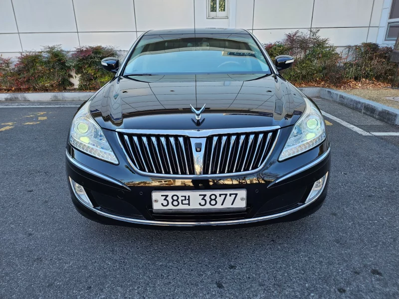 Hyundai Equus