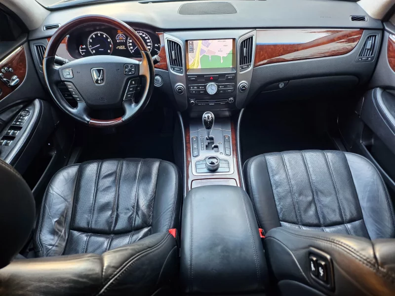 Hyundai Equus