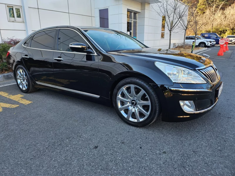 Hyundai Equus
